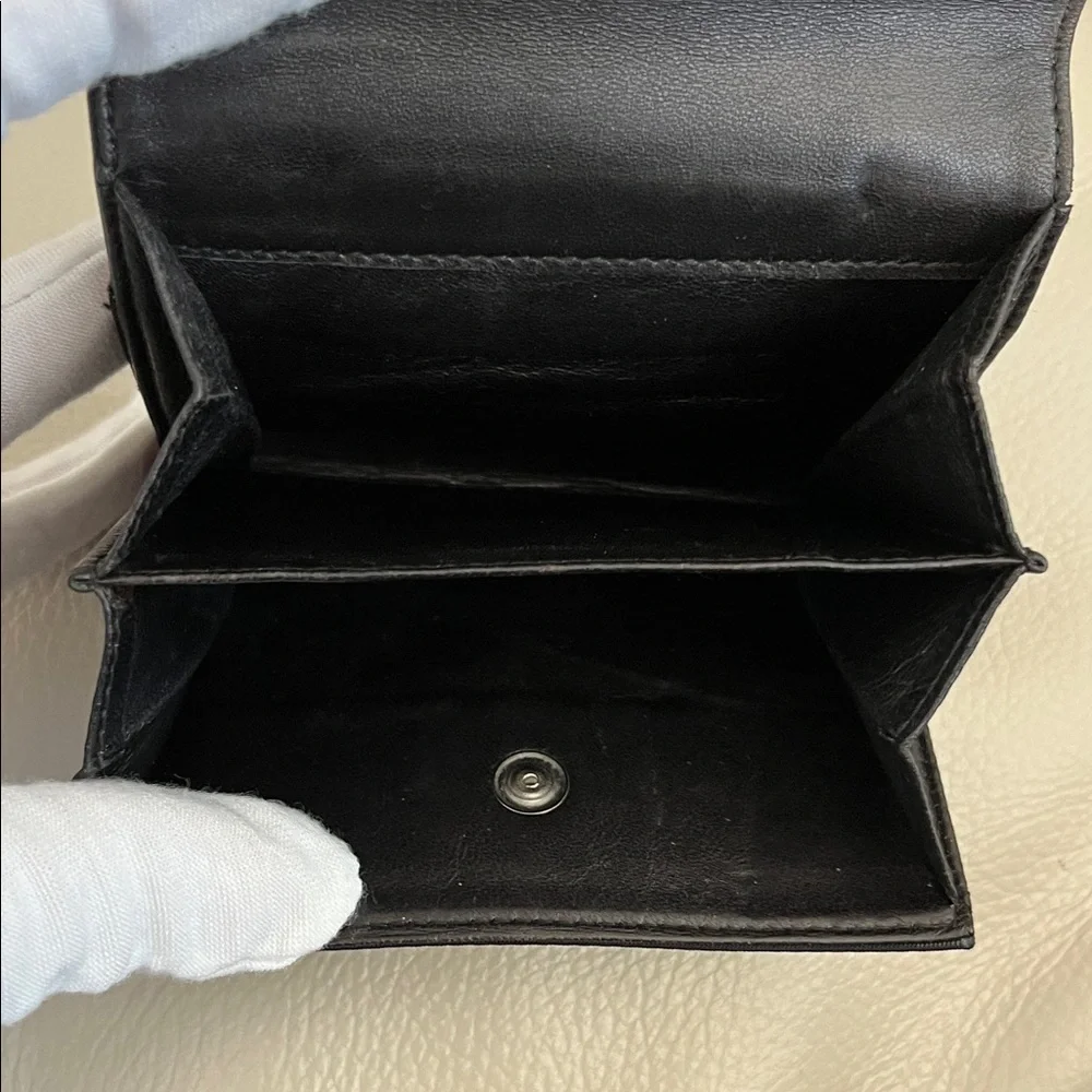 Prada Black Leather & Nylon Triangular Logo Compact Wallet - Picture 5 of 14